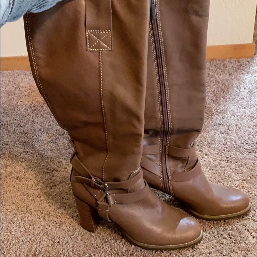 Bandolino heeled boots